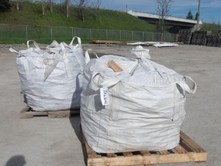 qty-of-(2)-bags-of-dried-kiln-firewood-image-4