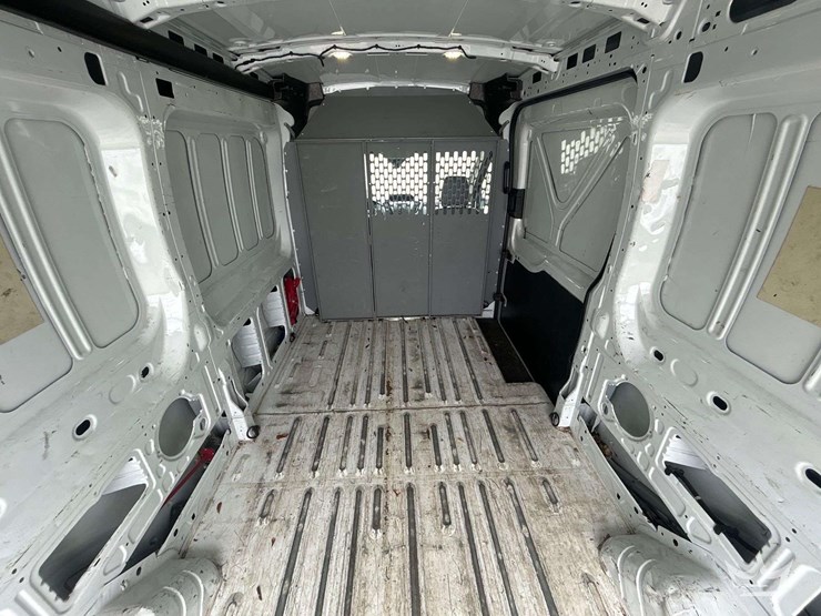 2017-ford-transit-image-21