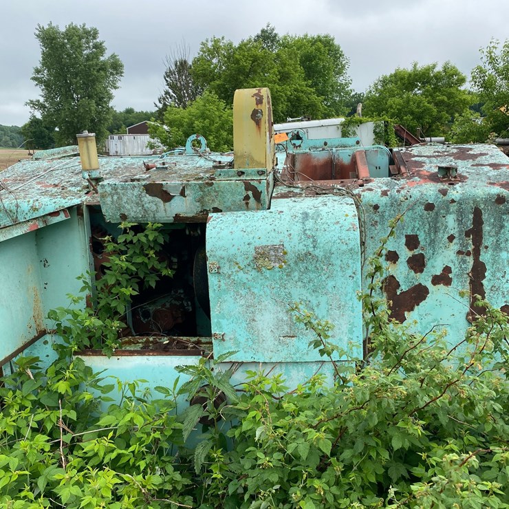 #1620 • Unknown Brand Debarking Machine