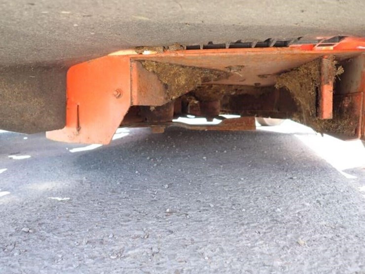 2006-kubota-f3680-image-41