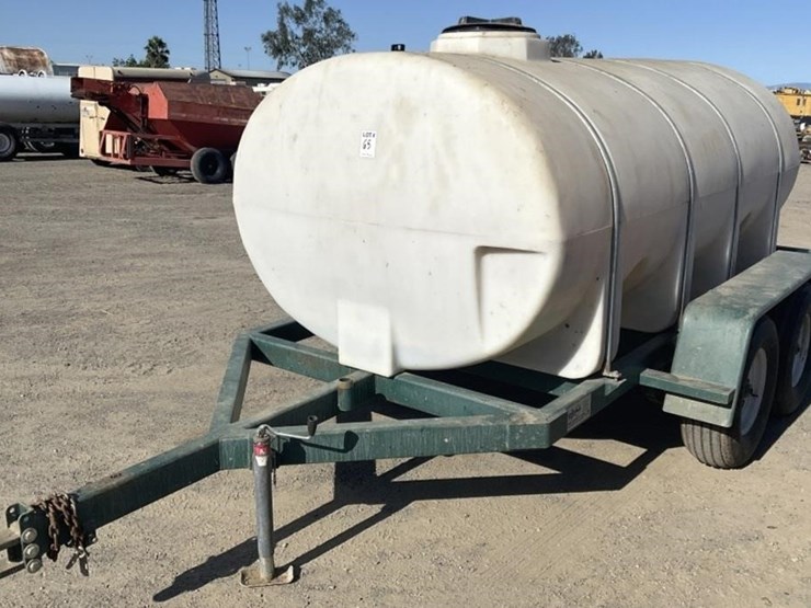 pbm-1600g-poly-tank-trailer-image-1