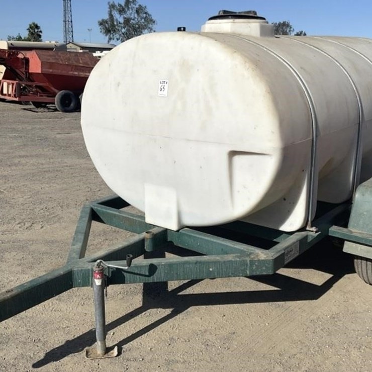 PBM 1600g Poly Tank Trailer