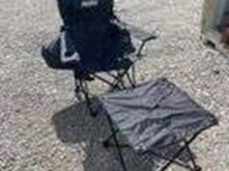 collapsible-camping-chair.-black.-comes-with-foot-stool-and-storage-bag!-image-2