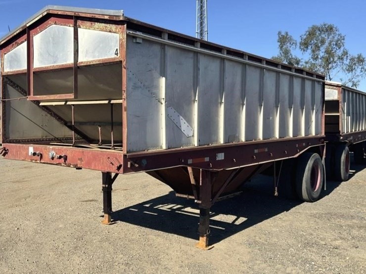 (dmv)-set-of-1970's-aluminum-hopper-trailers-image-1