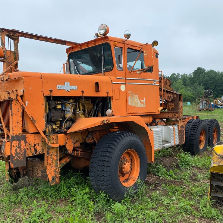 #1569 • Oshkosh Semi Tractor