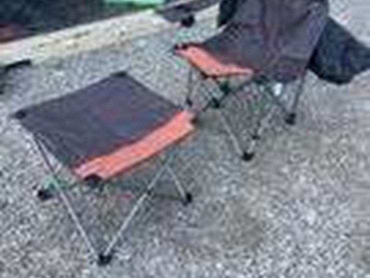 collapsible-camping-chair.-orange-brown.-comes-with-foot-stool-and-storage-bag!-image-3