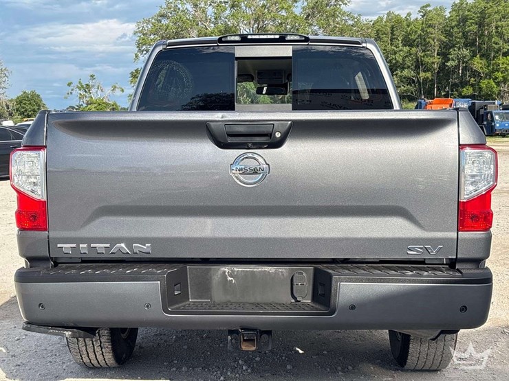 2021-nissan-titan-image-20