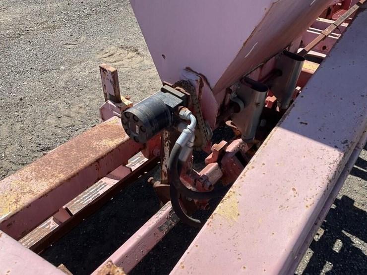 clampco-3-pt-3-row-80"-shaping-baiter-bar-image-12