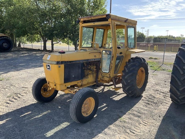 john-deere-2355-image-4