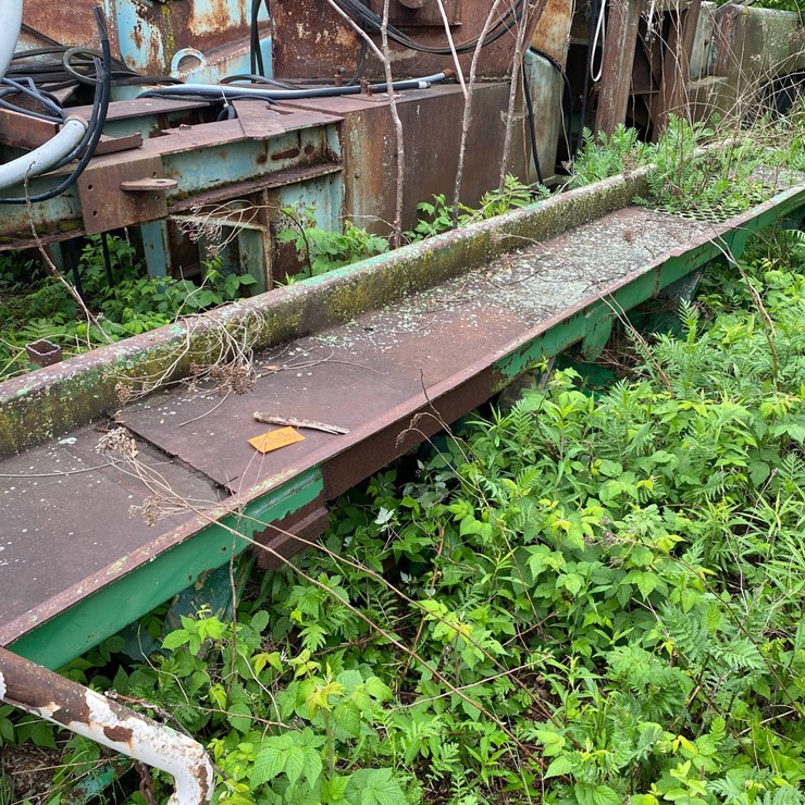 #1593 • Metal Slide Chute