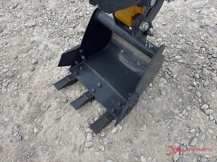 unused-me20-mini-excavator-image-9