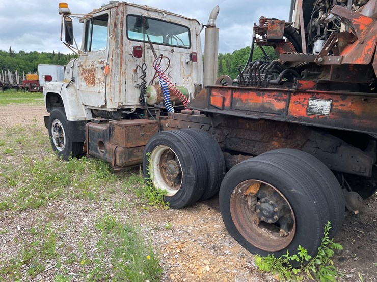 ford-9000-image-4