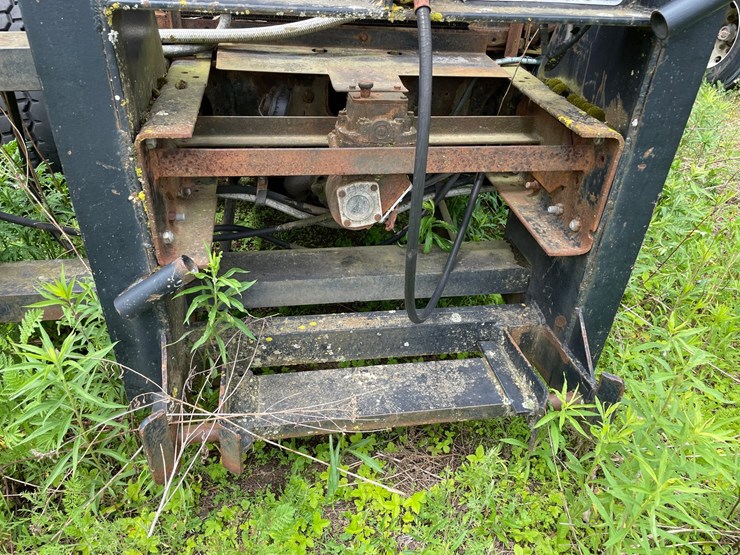#1381-•-international-f-2674-tri-axel-dump-truck-image-68