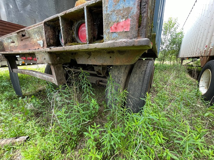#1385-•-1974-gindy-semi-van-trailer-full-of-wood-image-18