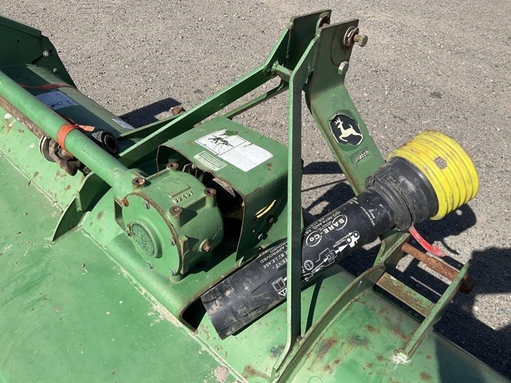 john-deere-390-image-8