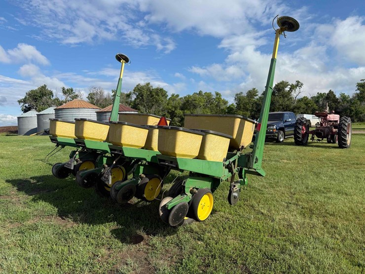 john-deere-7000-image-4
