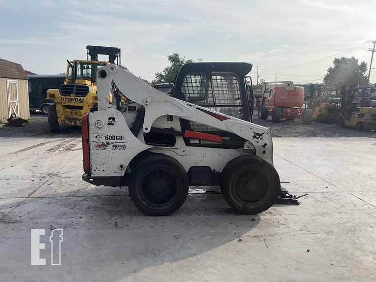 2022-bobcat-s770-image-5