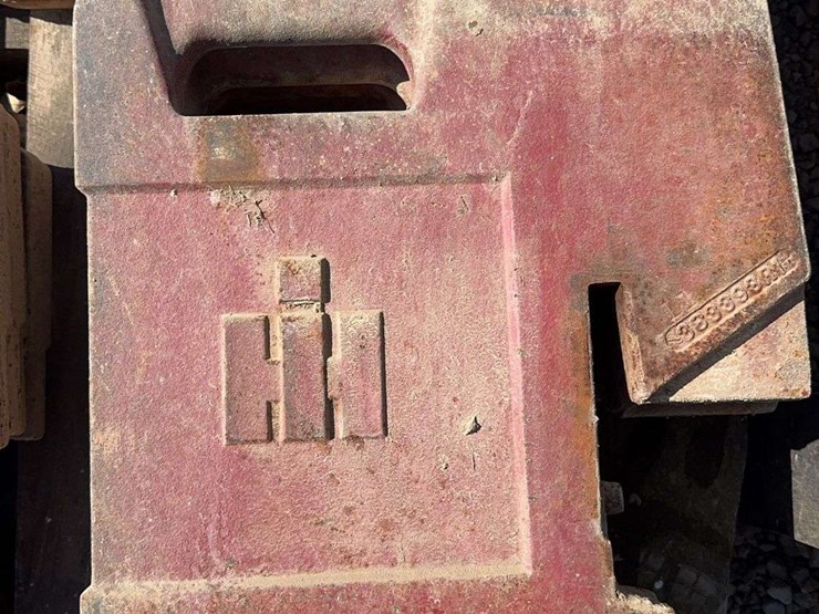 international-harvester-weight---qty.-1---100lbs-image-1