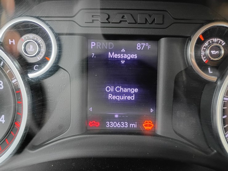 2020-dodge-2500-image-71