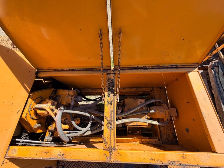 2000-john-deere-6-image-64