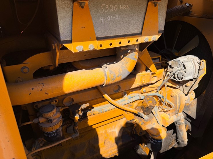 2000-john-deere-6-image-76