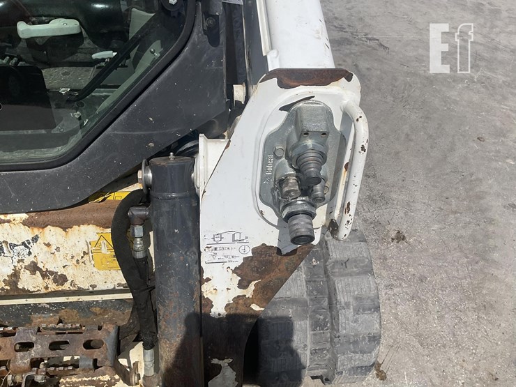 2021-bobcat-t595-image-13