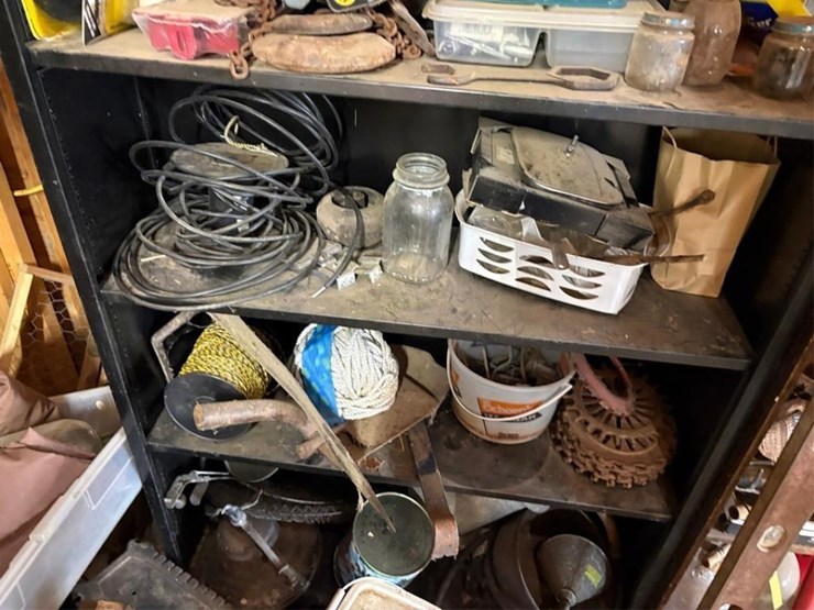 shelves-&-corner-contents.-image-9