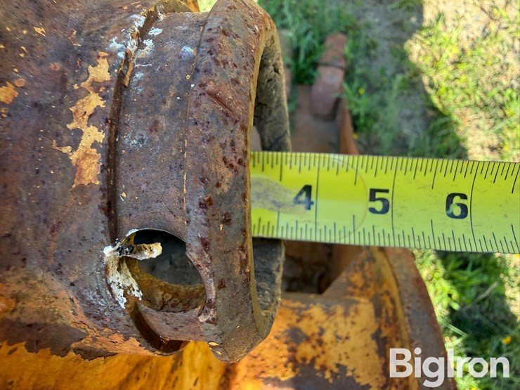 c&p-def-24”-excavator-bucket-image-19
