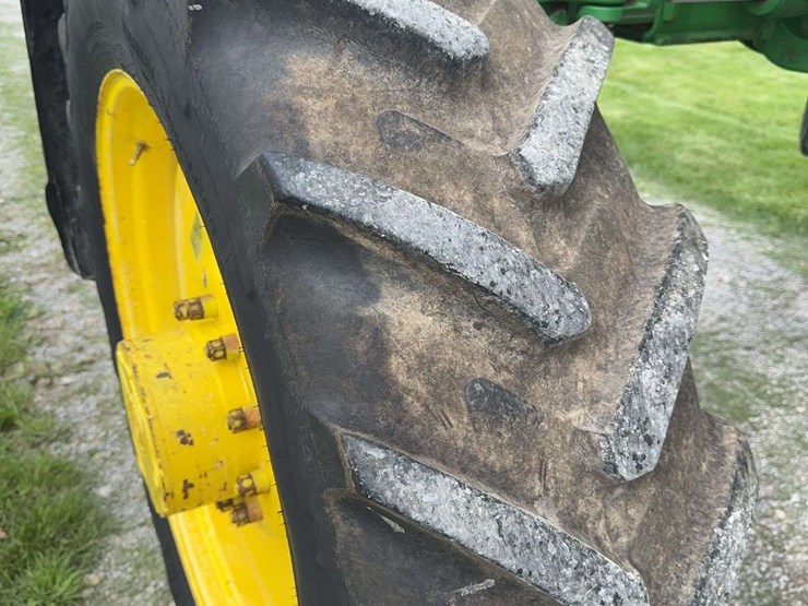 john-deere-4630-image-35