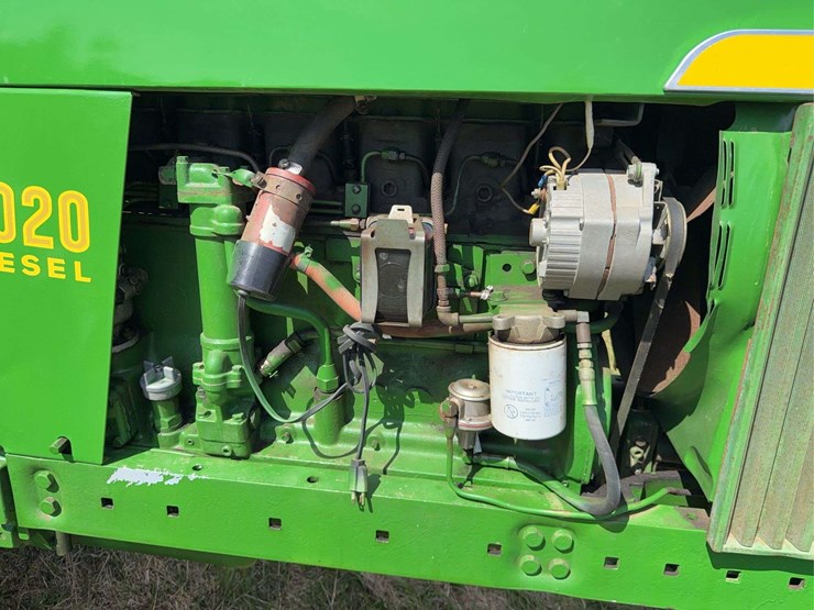 john-deere-4020-image-23