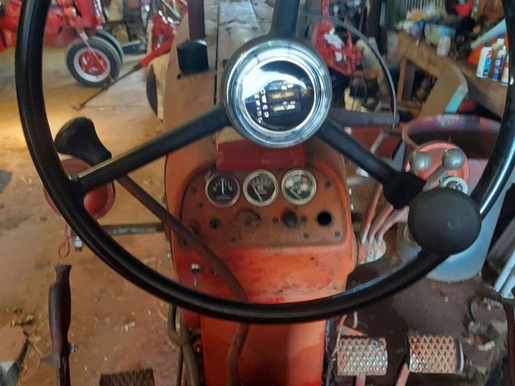 1958-farmall-350-row-crop-diesel-image-4