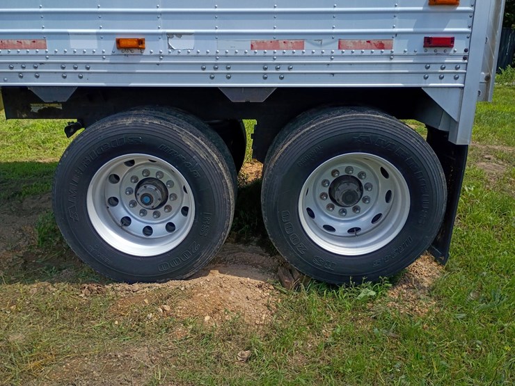 2010-timpte-hopper-bottom-image-21