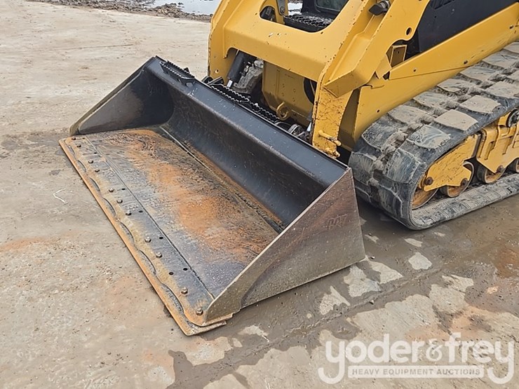 2022-caterpillar-259d3-image-18