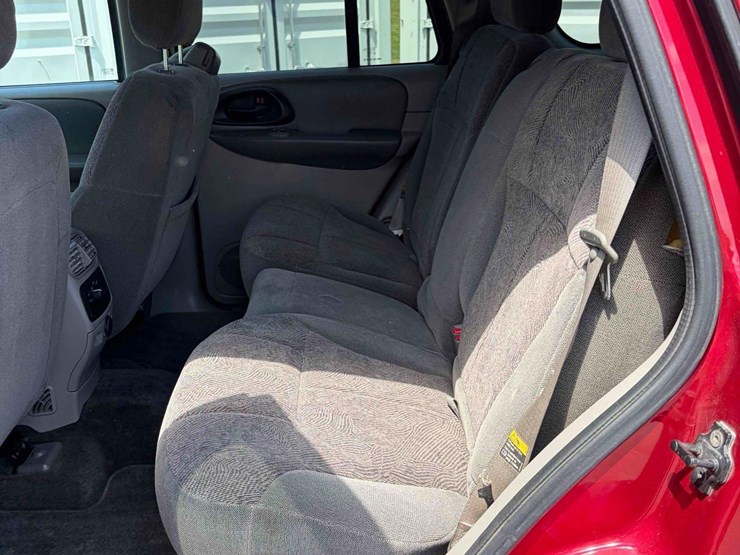 2003-chevrolet-trailblazer-lt-image-12