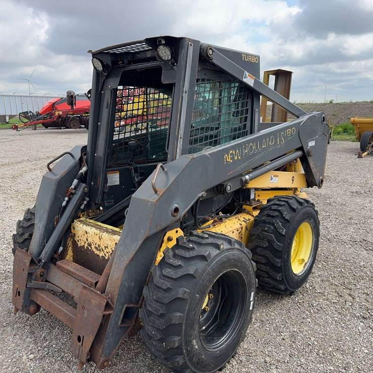 NEW HOLLAND LS180