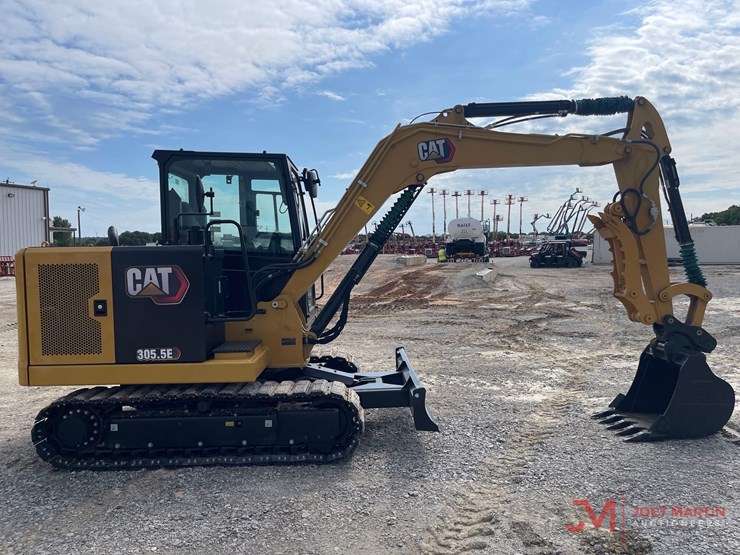 caterpillar-305.5e2-image-6