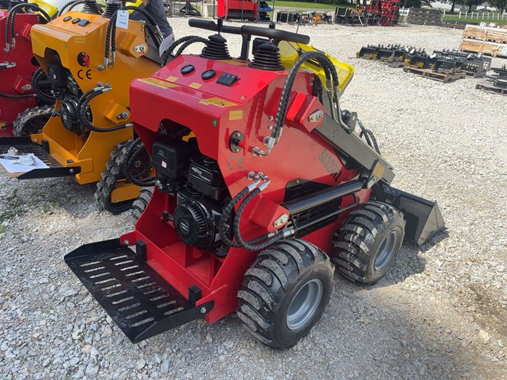 323tz-walk-behind-skid-steer-loader-image-2
