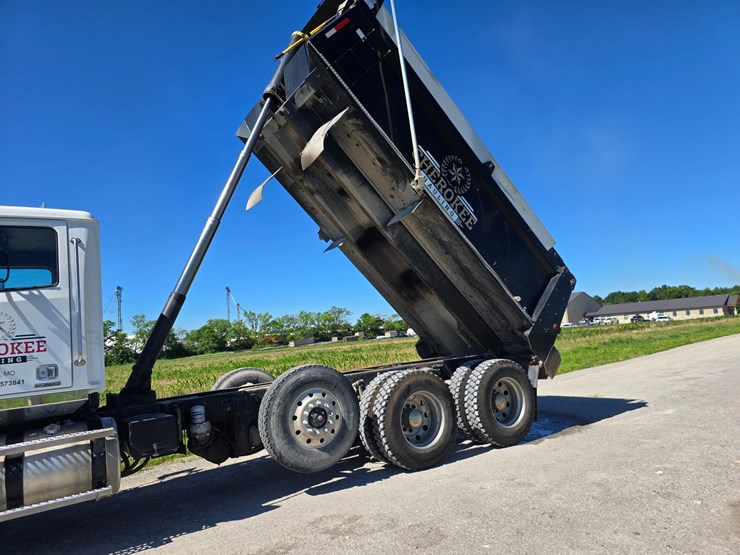 2018-western-star-4700-image-46