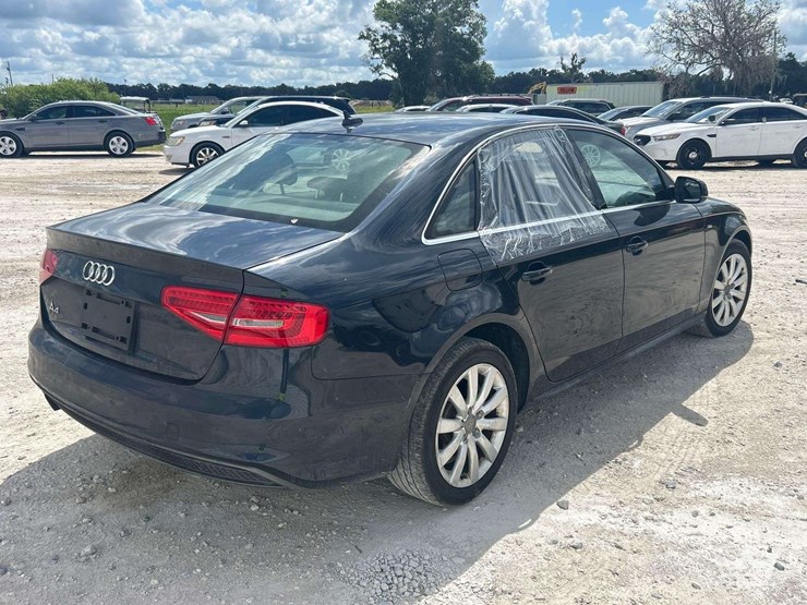 2016-audi-a4-sedan-image-3