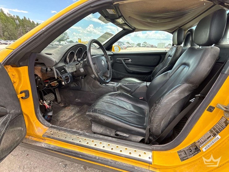 2000-mercedes-benz-slk230-coupe-image-12