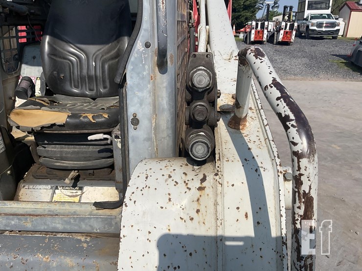 2004-takeuchi-tl150-image-14
