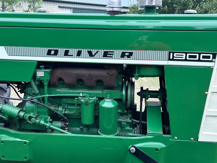 1960-oliver-1900-image-11