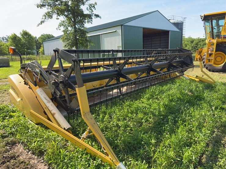 new-holland-73c-image-3