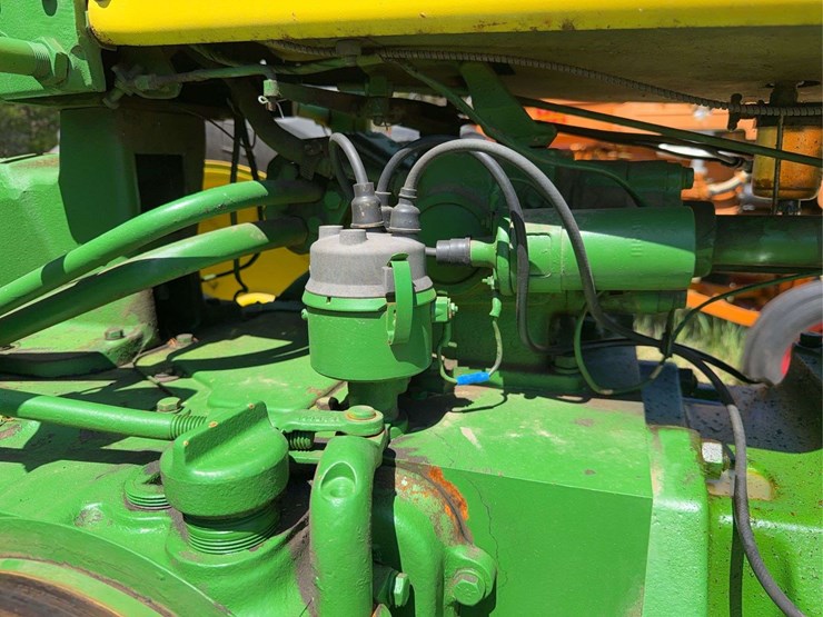 john-deere-630-image-25