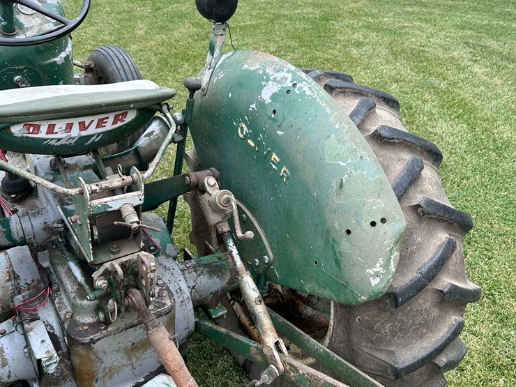 1958-oliver-super-55-image-17
