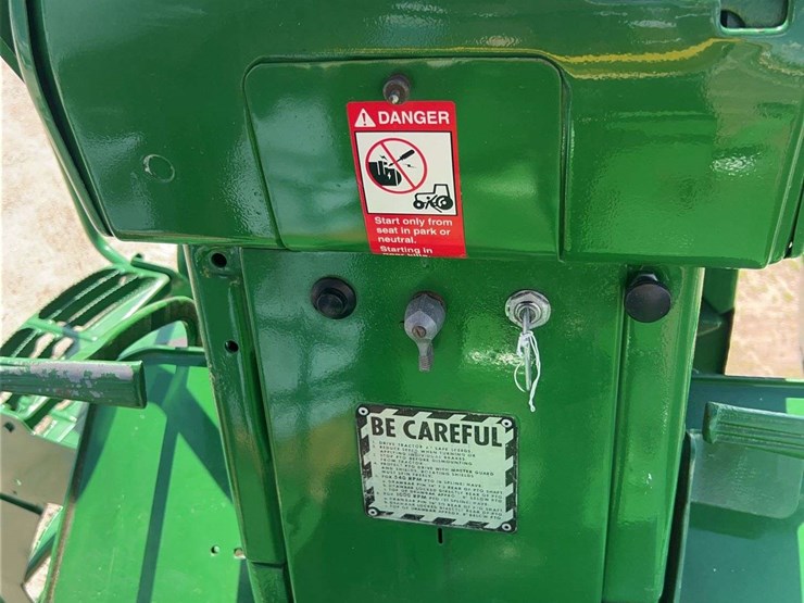 john-deere-4010-image-78