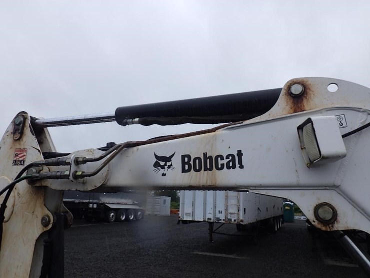 2008-bobcat-335g-image-17