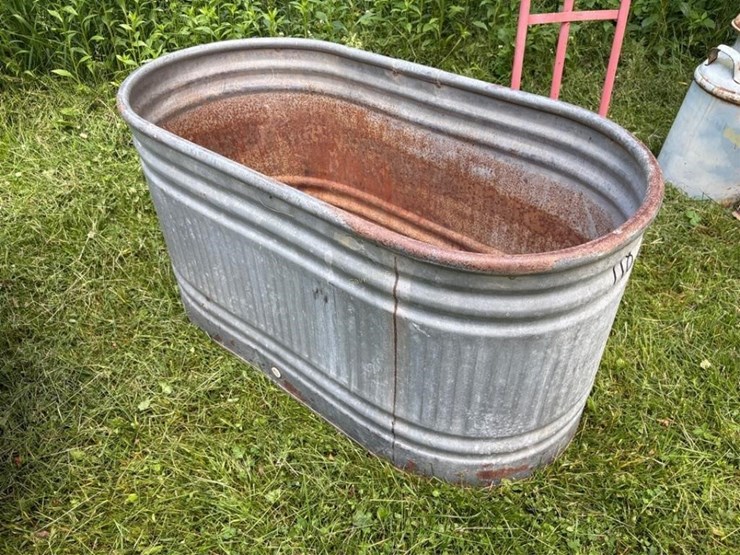 stock-tank-image-1