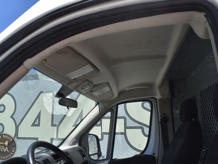 2014-ram-promaster-1500-image-43