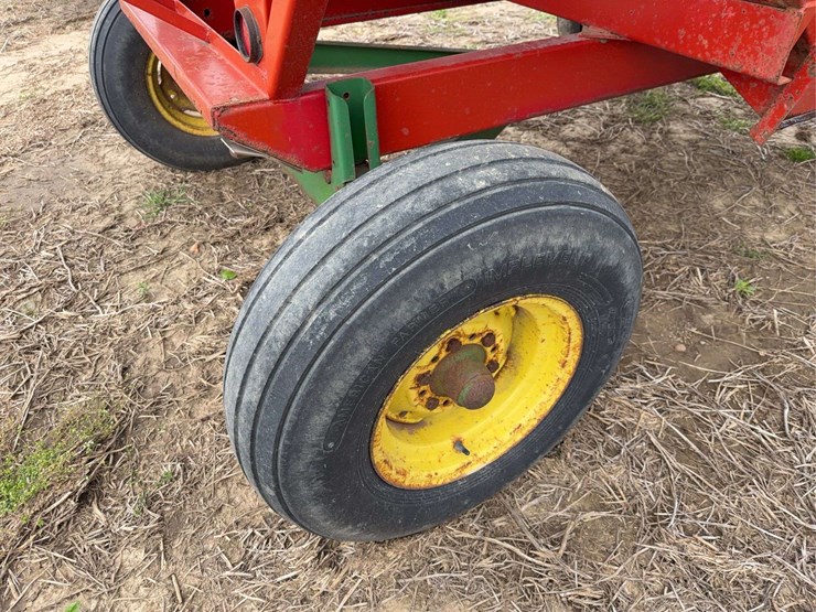 john-deere-1065a-image-12